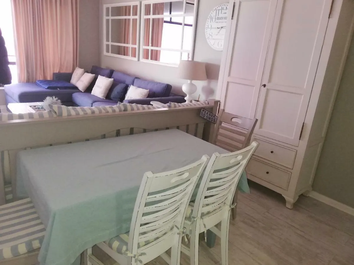 504 Witsand Bloubergstrand Apartment