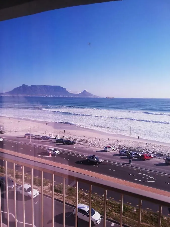 504 Witsand Bloubergstrand Apartment